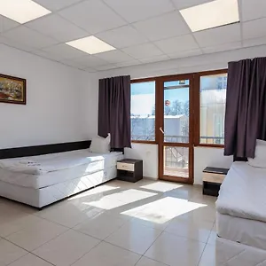 за гости крум Hostel